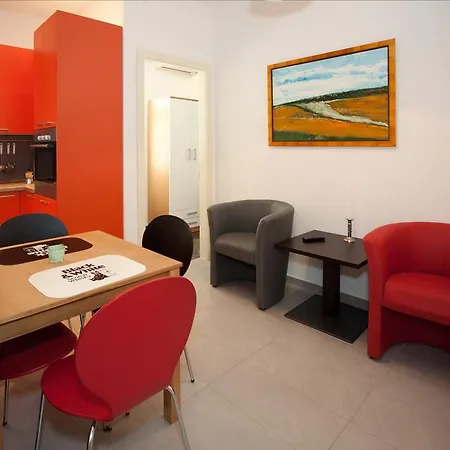 Bougainvillea Apartment Split